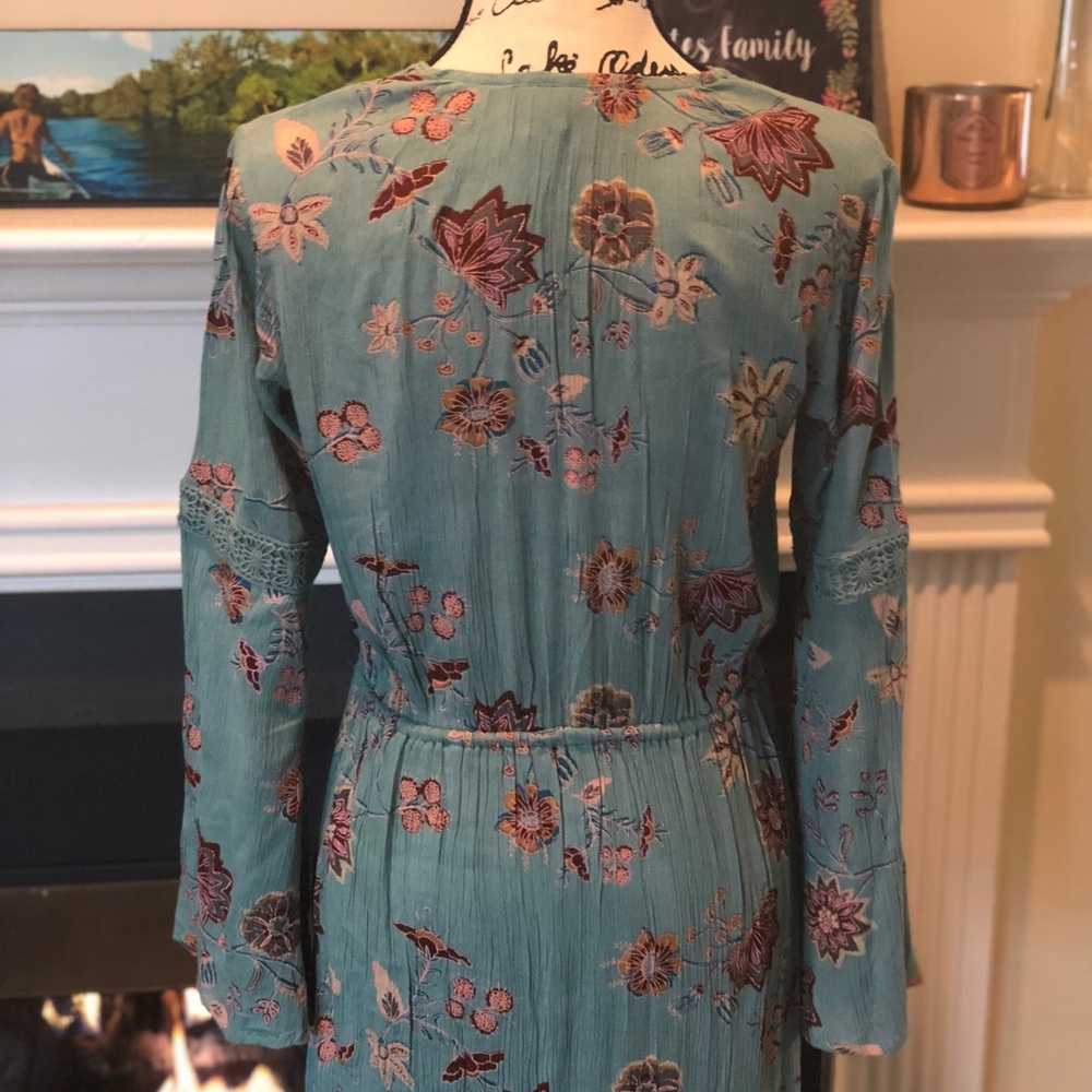 HP✨Beautiful Bohemian Floral Maxi Dress NWT - Picture 3 of 6